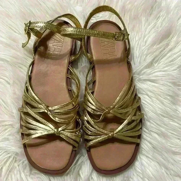 Zara kids multi strap gold sandals - Picture 1 of 10